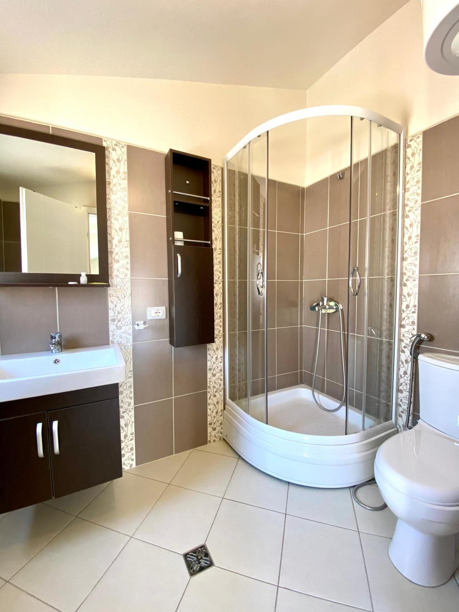 Fimi Apartments 울친 외부 사진
